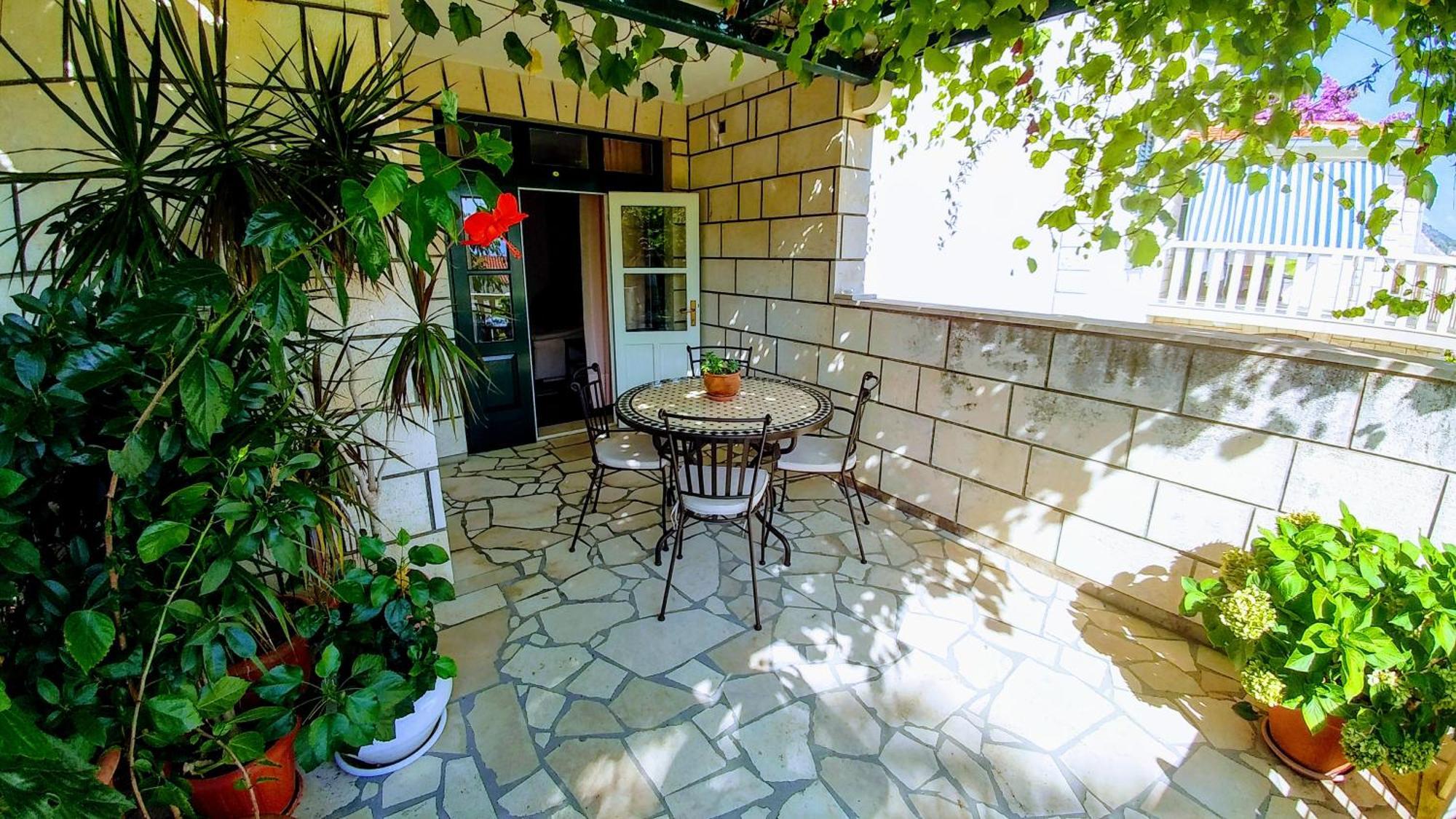 Apartments Fani Kanun Bol Exterior foto